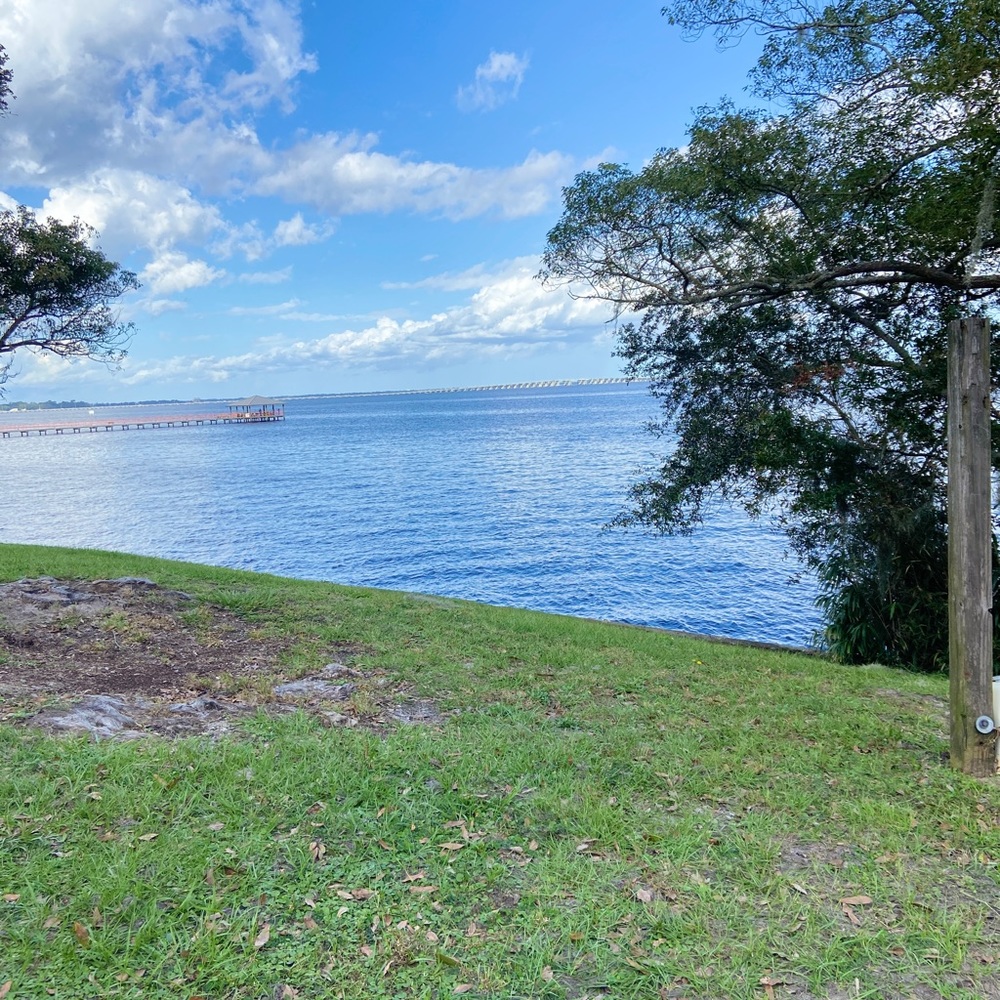 Meet your Posher, Brinae